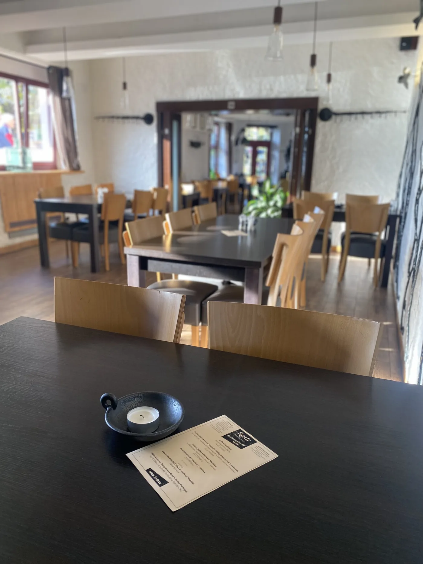 Interiér restaurace Rodr
